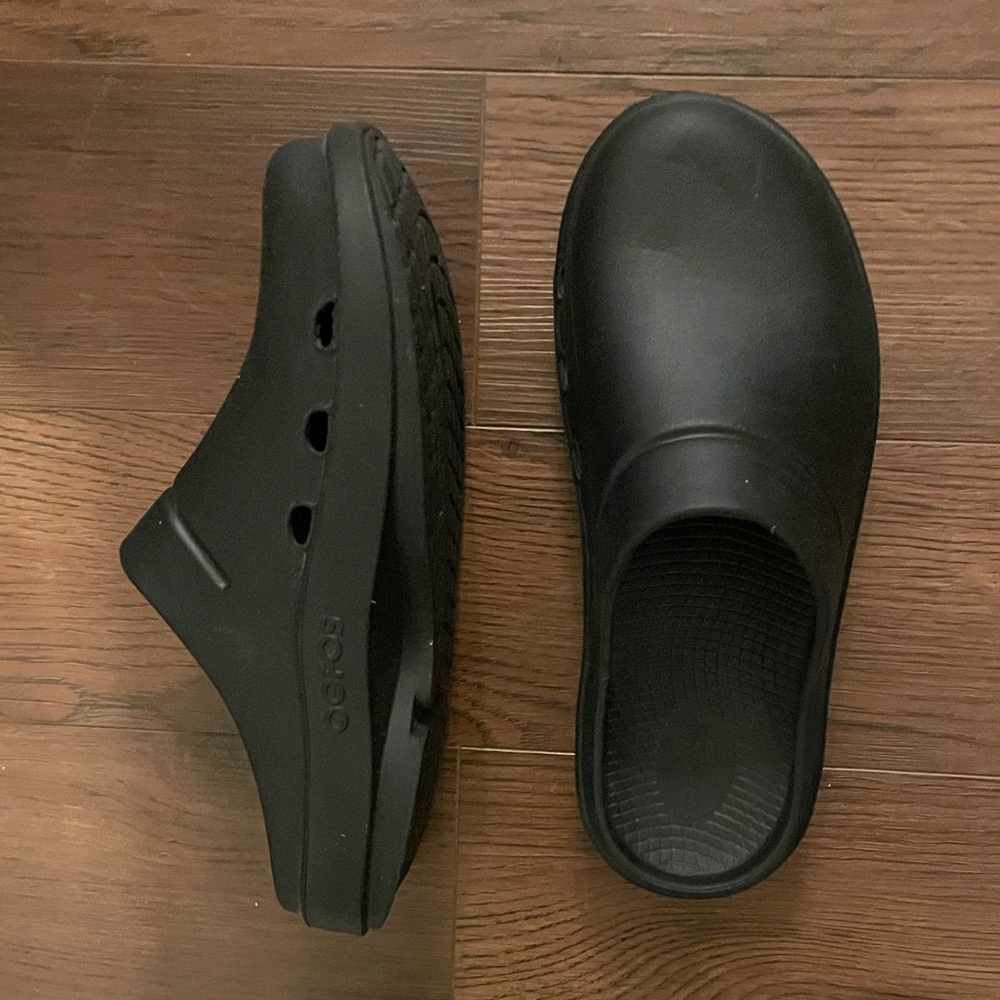 OOFOS Brown Mules & Clogs